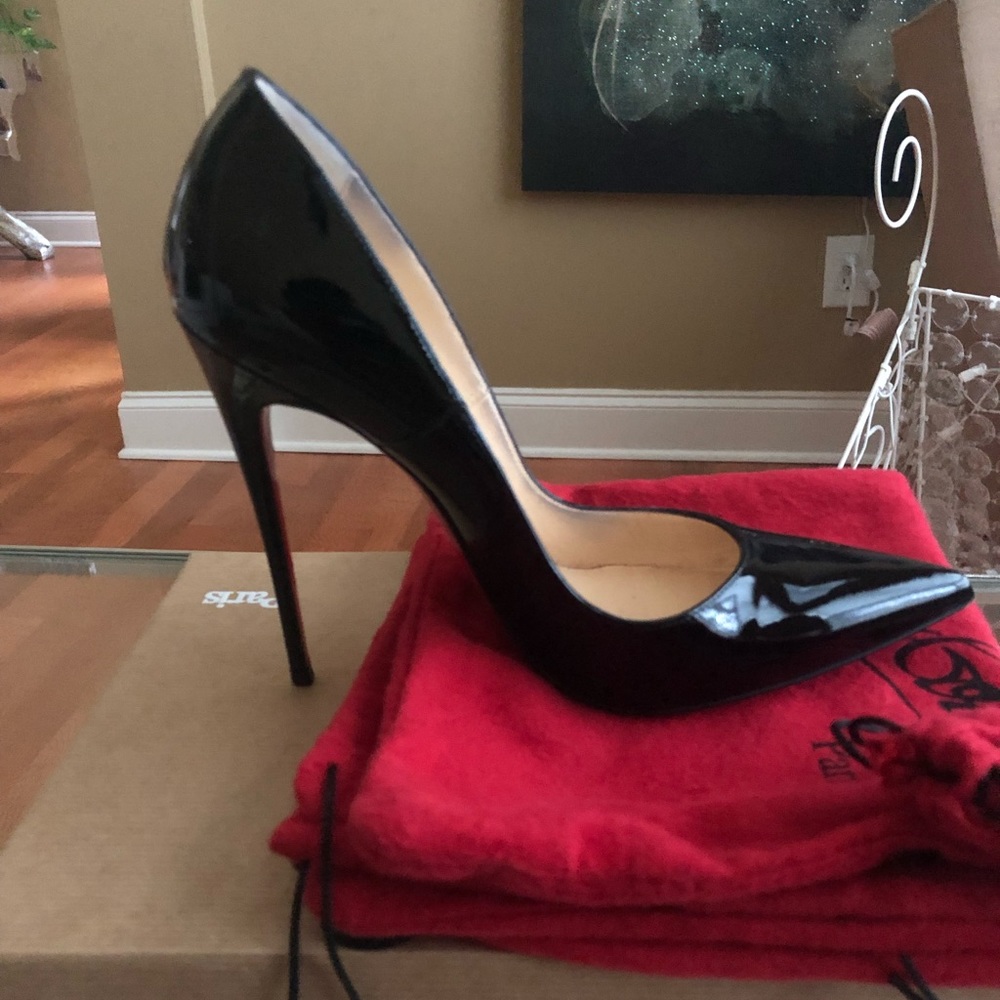 AUTHENTIC Christian Louboutin “So Kate” 120 Patent
